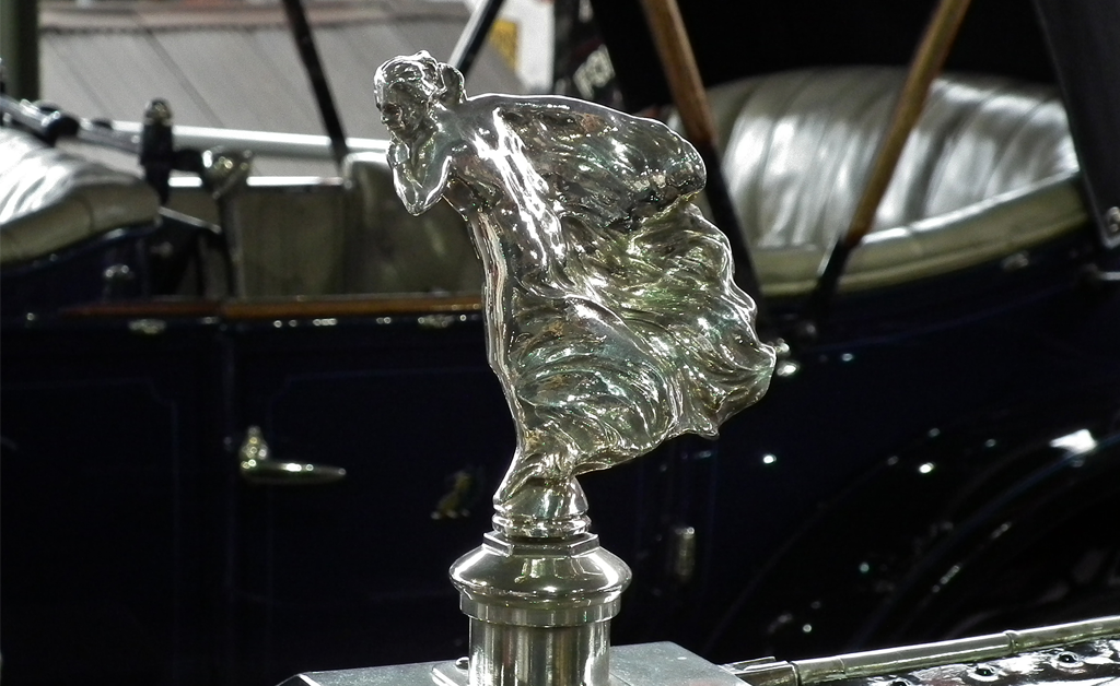 Rolls Royce Mascot The Whisper