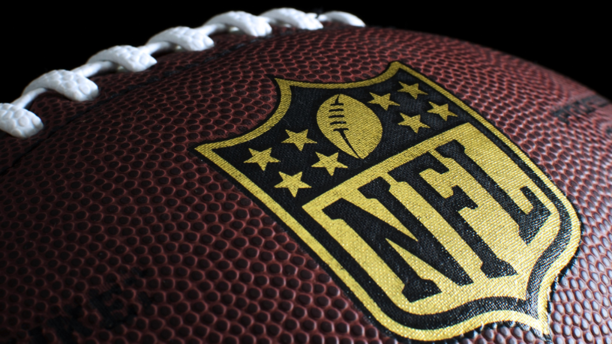 Pawn Stars: Celebs that Pawned Belongings | Logbook Loans 247