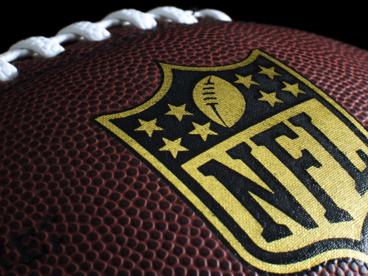 Pawn Stars: Celebs that Pawned Belongings | Logbook Loans 247